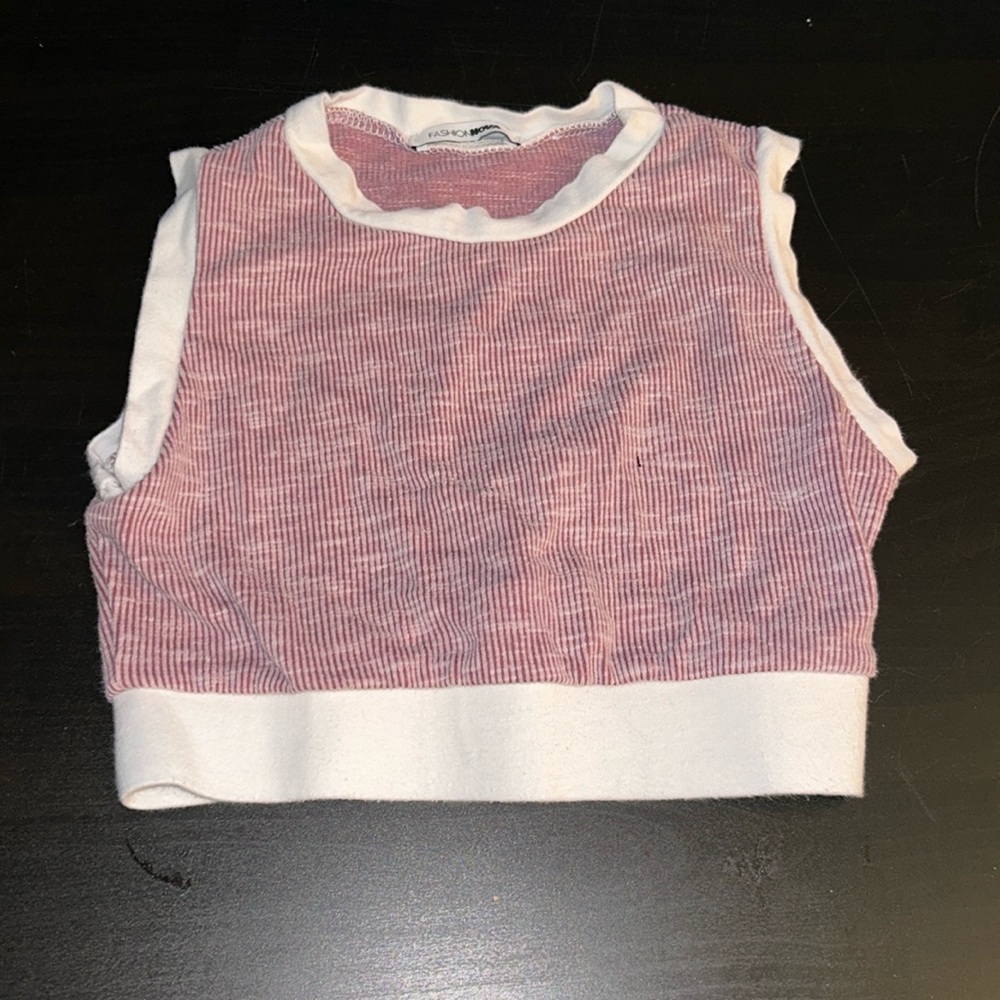 Fashion Nova crop tank, size small, ribbed purple/pink with white trim